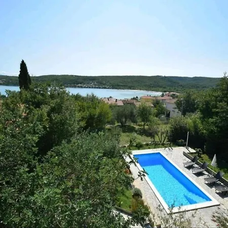 Bianka Apartman *