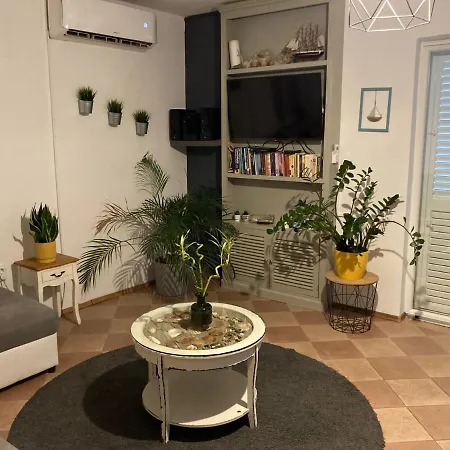 Bianka Apartman *